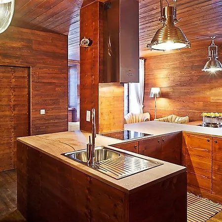 Campfer Sleeps 8 Champfer